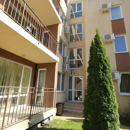 Lägenhet In Holiday Fort Club Slăntjev Brjag